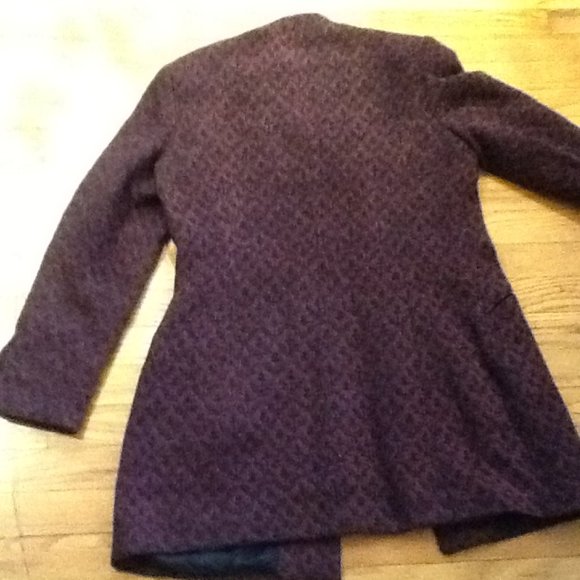 Beautiful tapestry style long blazer - Picture 2 of 5